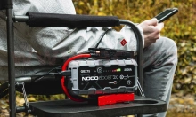 Startovací box + power banka, startovací proud 2500A NOCO BOOST X GBX75 (USA) (2)